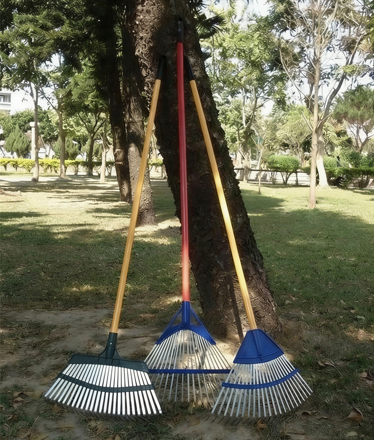 Professional 22-Tine Leaf & Lawn Rake – Heavy-Duty 65 Manganese Steel, Custom Colors, FSC Certified  Factory Direct 20+ Years